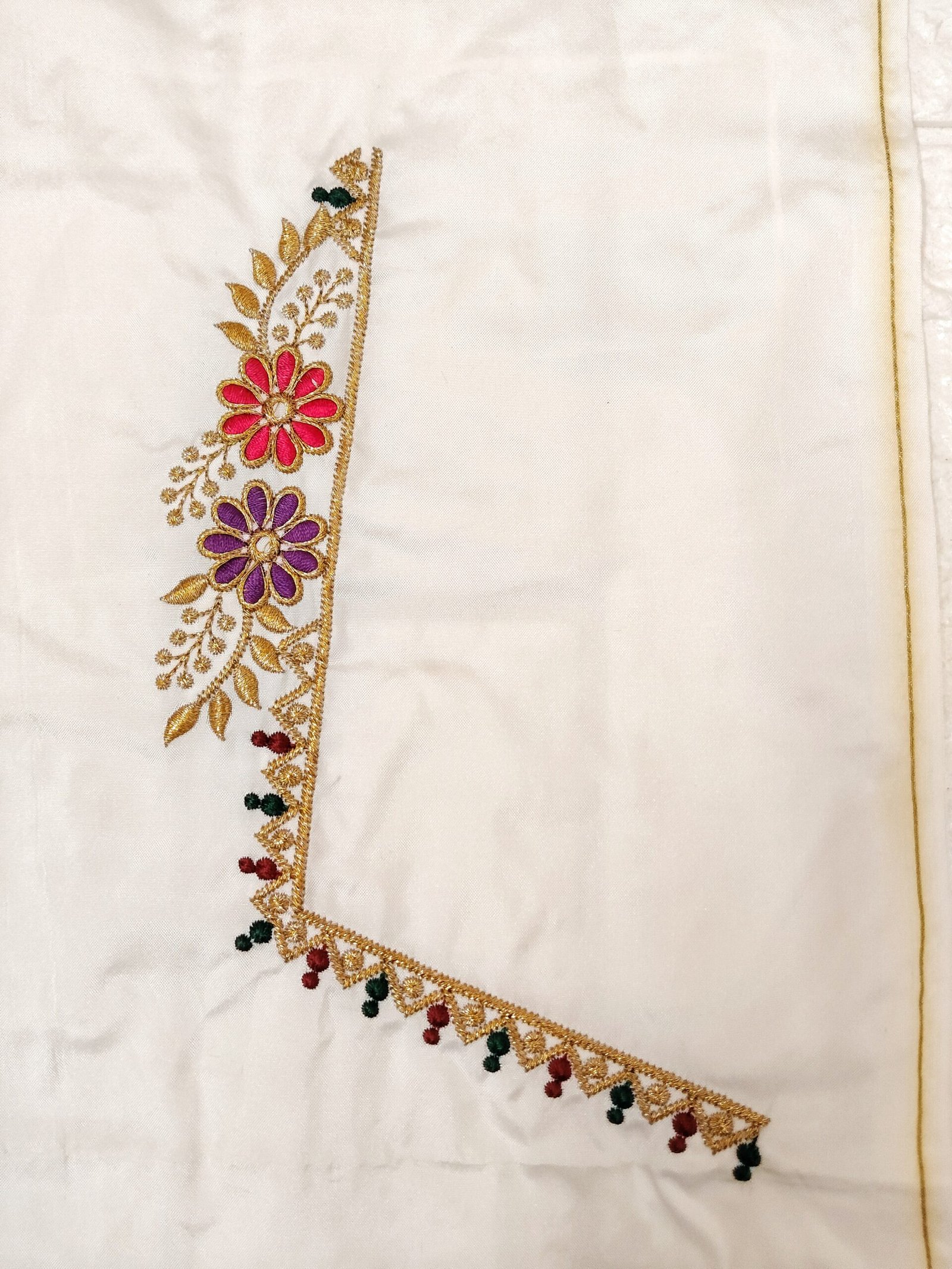 RK10_White_Multi Color - Image 3