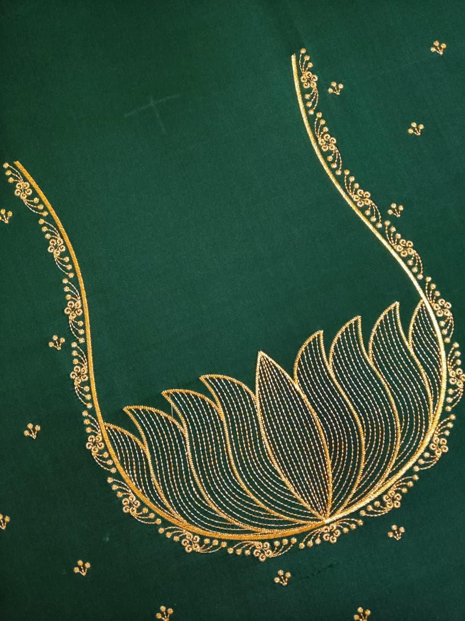 RKLotus_Bottle Green - Image 4