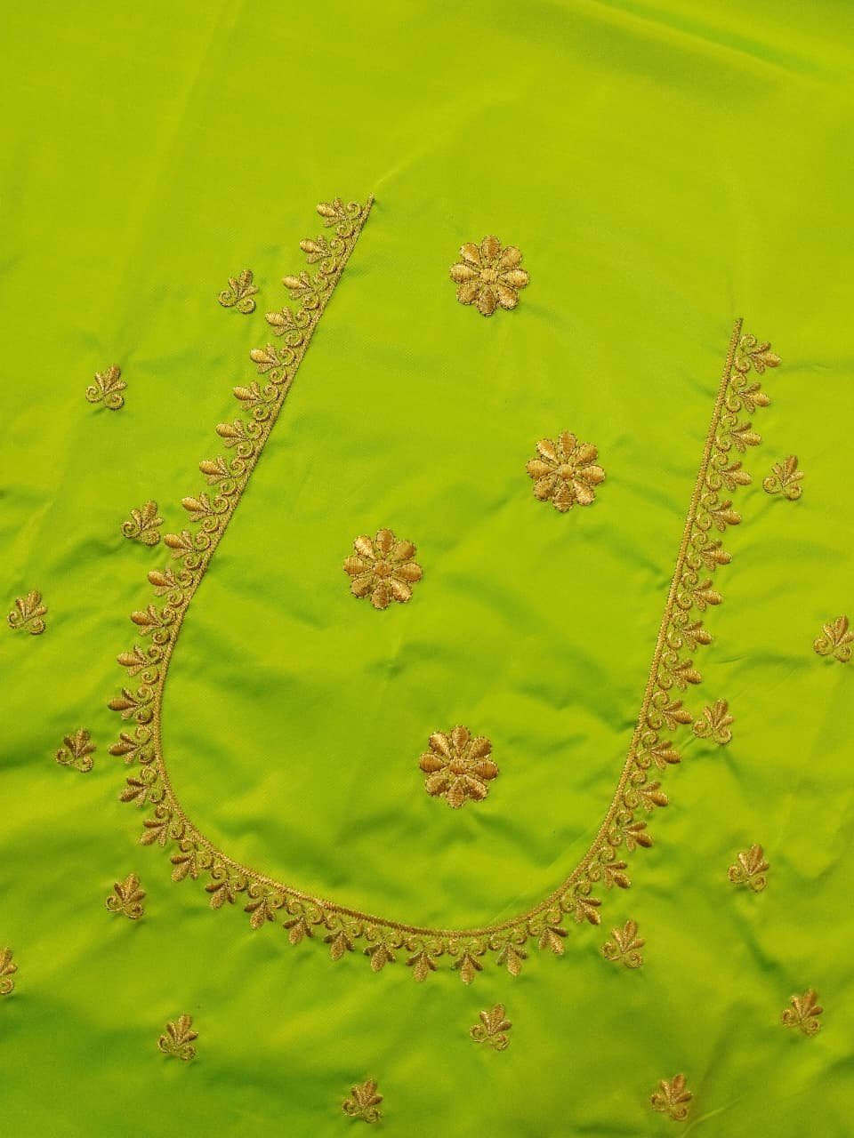 RK544_Parrot Green